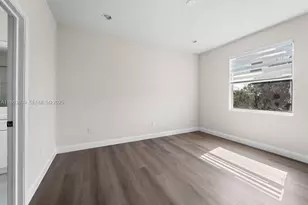 5400 NW 57th Ct, Tamarac, FL 33319 - Photo 11