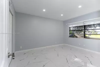 9234 Wedgewood Ln #D7, Tamarac, FL 33321 - Photo 9