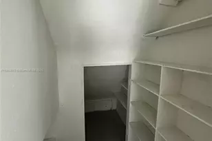 1925 NW 56th St, Miami, FL 33142 - Photo 9