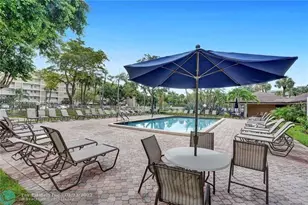 2661 S Course Dr, Pompano Beach, FL 33069 - Photo 19