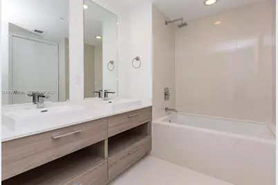 1300 S Miami Ave #1602, Miami, FL 33130 - Photo 9