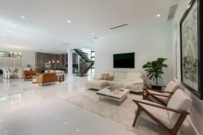 941 NE 92nd St, Miami Shores, FL 33138 - Photo 9
