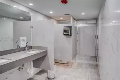 19555 E Country Club Dr #8305, Aventura, FL 33180 - Photo 29