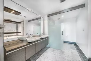 200 Biscayne Blvd Way, Miami, FL 33131 - Photo 9