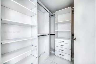 200 Biscayne Boulevard Way #4411, Miami, FL 33131 - Photo 13