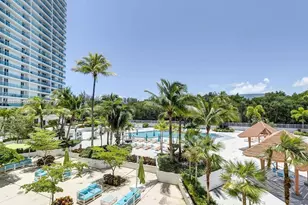 100 Bayview Dr, Sunny Isles Beach, FL 33160 - Photo 15