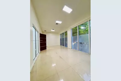 6545 NW 169th St, Hialeah, FL 33015 - Photo 59