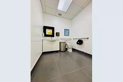 6545 NW 169th St, Hialeah, FL 33015 - Photo 41