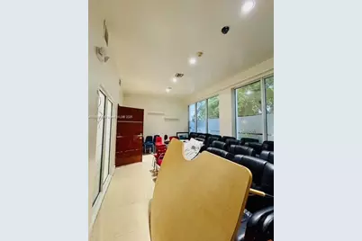 6545 NW 169th St, Hialeah, FL 33015 - Photo 13