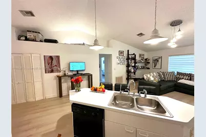 201 Poinciana St, Sebastian, FL 32958 - Photo 9