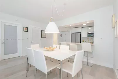 2301 Collins Ave #1505, Miami Beach, FL 33139 - Photo 13