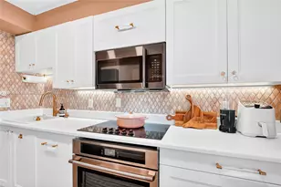 1455 West Ave, Miami Beach, FL 33139 - Photo 11