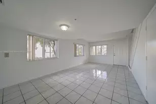551 NW 82nd Ave, Miami, FL 33126 - Photo 9