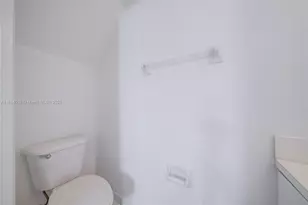 551 NW 82nd Ave, Miami, FL 33126 - Photo 21