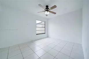 551 NW 82nd Ave, Miami, FL 33126 - Photo 13