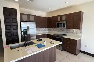 15677 NW 91st Ct, Miami Lakes, FL 33018 - Photo 9