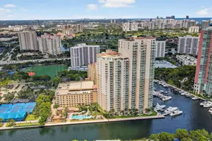 3330 NE 190th St, Aventura, FL 33180 - Photo 37