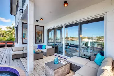 257 N Coconut Ln, Miami Beach, FL 33139 - Photo 33