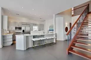 257 N Coconut Ln, Miami Beach, FL 33139 - Photo 9