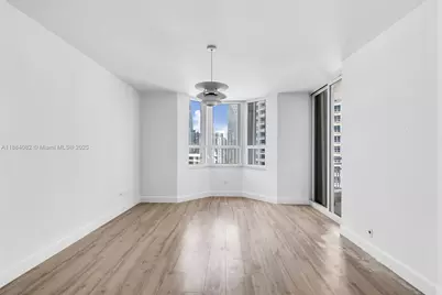 808 Brickell Key Dr #3205, Miami, FL 33131 - Photo 23