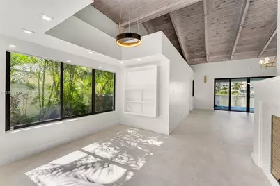 500 Palm Dr, Hallandale Beach, FL 33009 - Photo 15