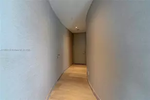 18975 Collins, Sunny Isles Beach, FL 33160 - Photo 7