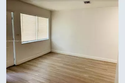 738 NE 86th St #5, Miami, FL 33138 - Photo 5