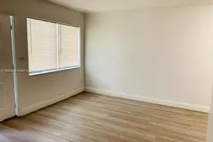 738 NE 86th St, Miami, FL 33138 - Photo 5