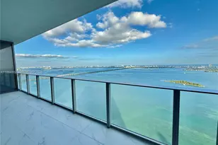 700 NE 24th St, Miami, FL 33137 - Photo 1