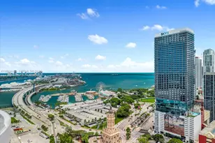 398 NE 5th St, Miami, FL 33132 - Photo 25