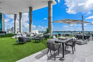 398 NE 5th St, Miami, FL 33132 - Photo 37