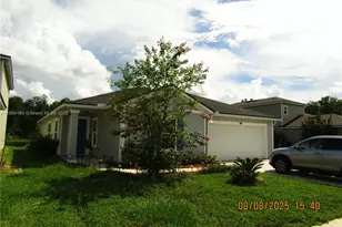 3050 Greywood Ln, Other City - In The State Of Florida, FL 32073 - Photo 3