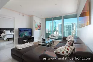 92 SW 3rd St, Miami, FL 33130 - Photo 3