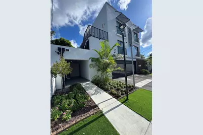 2782 NW 46th St, Miami, FL 33142 - Photo 7