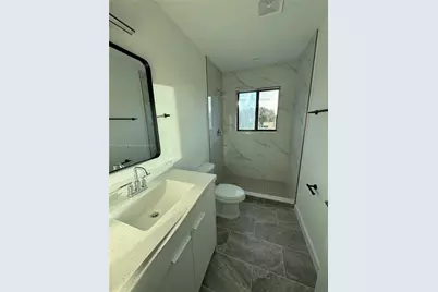 2782 NW 46th St, Miami, FL 33142 - Photo 27