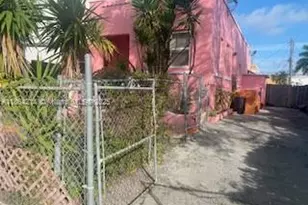 1537 SW 1st St, Miami, FL 33135 - Photo 3