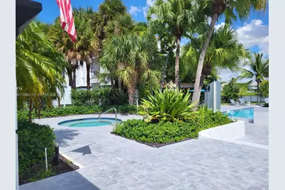 4555 NW 99th Ave #103, Doral, FL 33178 - Photo 5