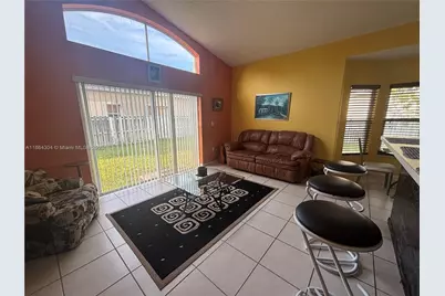 18581 NW 23rd St, Pembroke Pines, FL 33029 - Photo 11