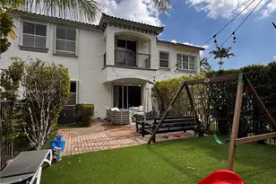 876 W Spinnaker Dr W, Hollywood, FL 33019 - Photo 19