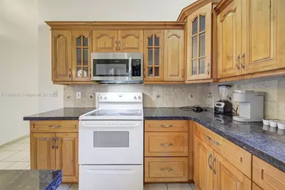 3044 SW 7th St, Miami, FL 33135 - Photo 13