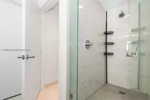 16385 Biscayne Blvd, North Miami Beach, FL 33160 - Photo 5