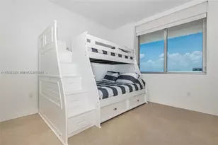 16385 Biscayne Blvd, North Miami Beach, FL 33160 - Photo 13