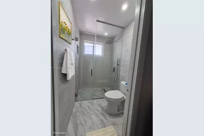 2176 NW 184th Way, Pembroke Pines, FL 33029 - Photo 17