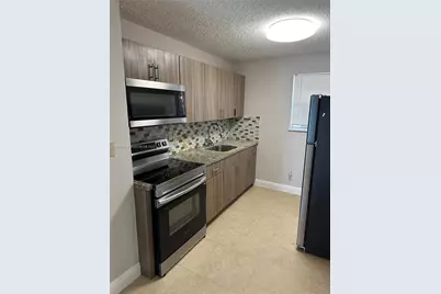 1541 NW 2nd St #B, Pompano Beach, FL 33069 - Photo 1