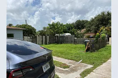 802 S 24th Ave, Hollywood, FL 33020 - Photo 23