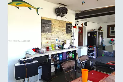 2158 NW 100th St, Miami, FL 33147 - Photo 17