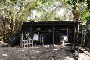 2158 NW 100th St, Miami, FL 33147 - Photo 27