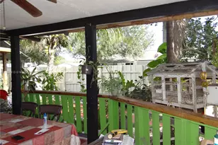 2158 NW 100th St, Miami, FL 33147 - Photo 19