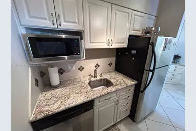 920 SW 11th Ave #9D, Hallandale Beach, FL 33009 - Photo 15