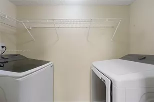 530 S Park Rd, Hollywood, FL 33021 - Photo 13